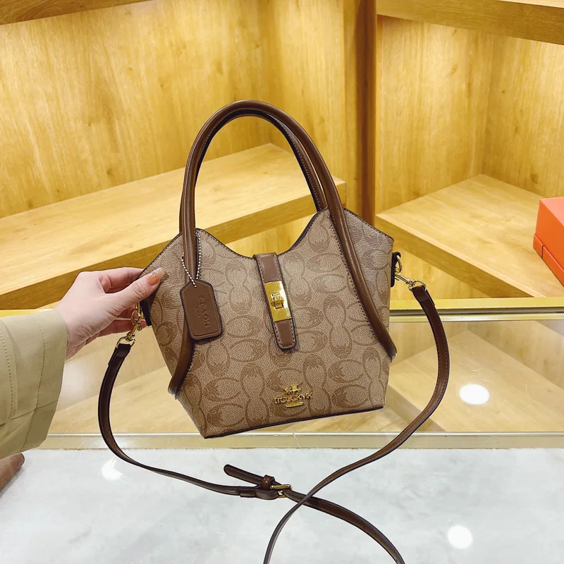 Premium women's bags, European and American retro printed handbags, versatile large-capacity shoulder casual bags, trendy