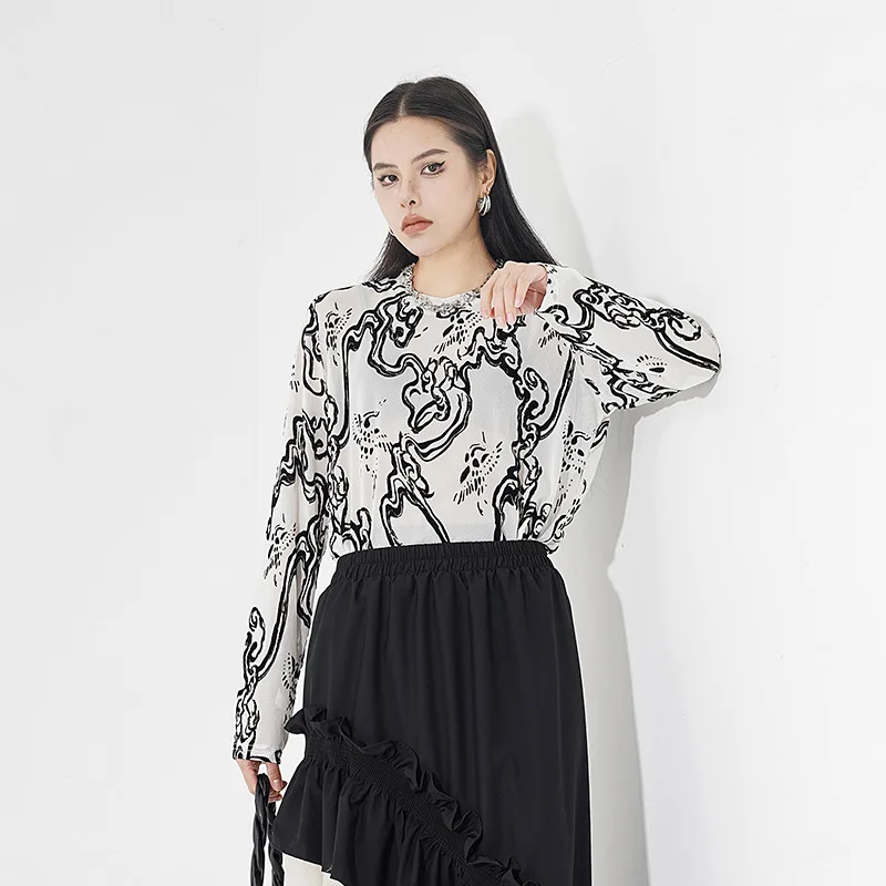 

Женская футболка с круглым вырезом, Однотонная футболка абрикосового и черного цвета контрастных цветов, LX234, лето 2024