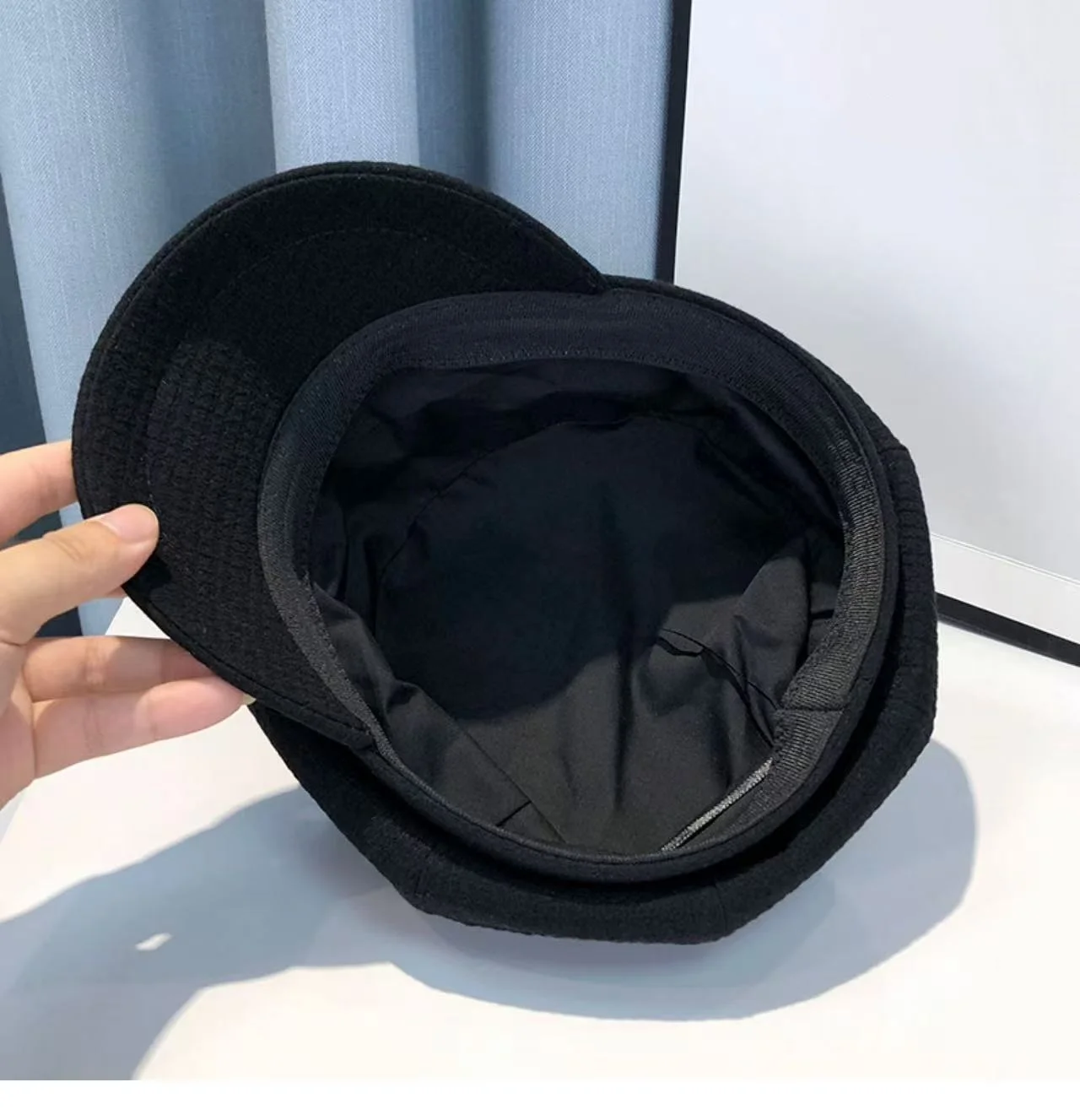 Autumn and Winter Women's Waffle Texture Octagonal Beret, Vintage Metal Buckle Belt Decoration Peaked Cap, Outdoor Cold-Proof and Warm Versatile Newsboy Hat, Available in Multiple Colors