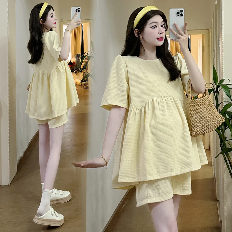 

2024 Summer Maternity Top+Belly Shorts Two-piece Set Plus Size Pregnant Women Ball Gown Shirts Belly Shorts Clothes Set Yellow