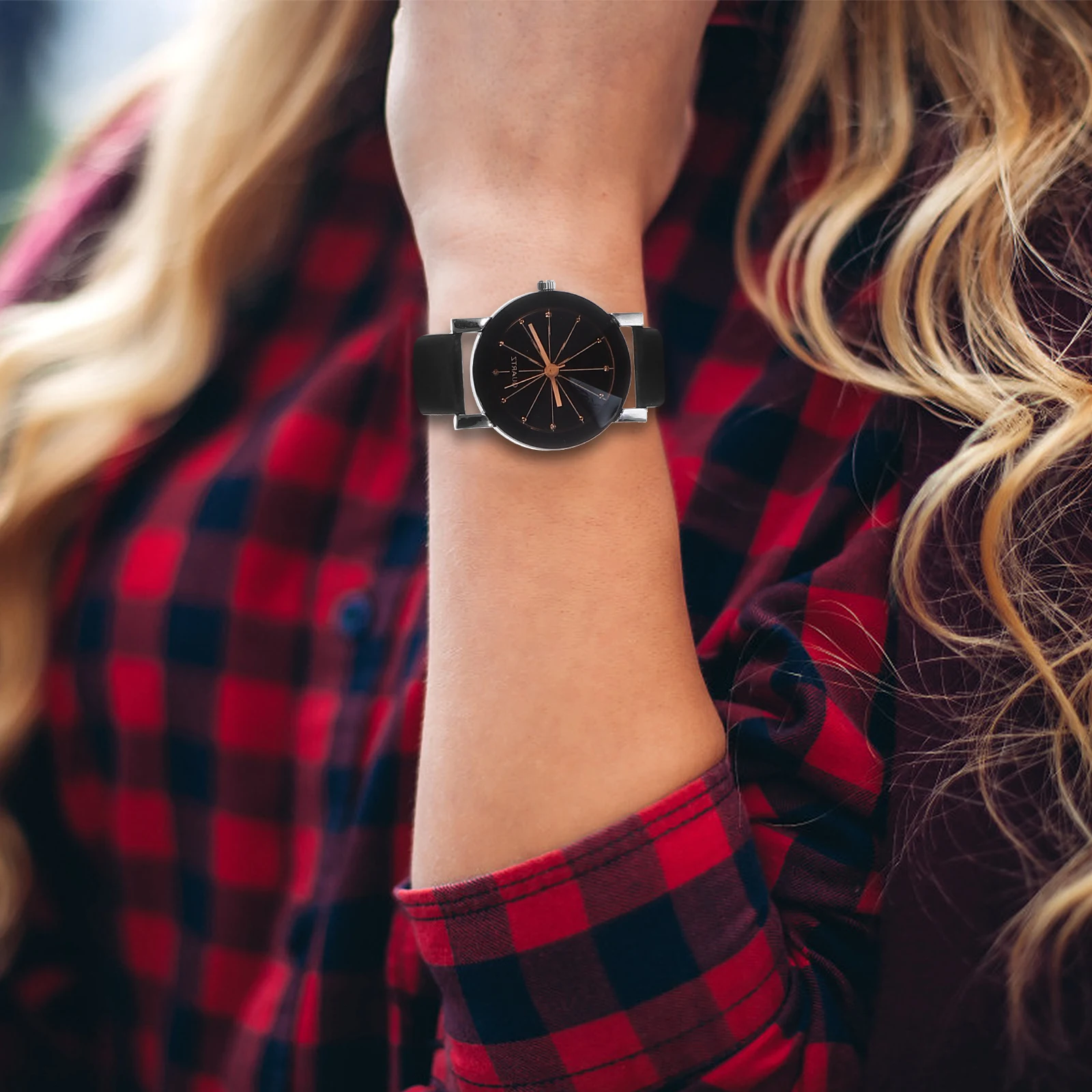 

Stylish Women Quartz Watch Fashion Pu Strap Stainless Steel Buckle Casual Wristwatch Precise Timekeeping Comfortable