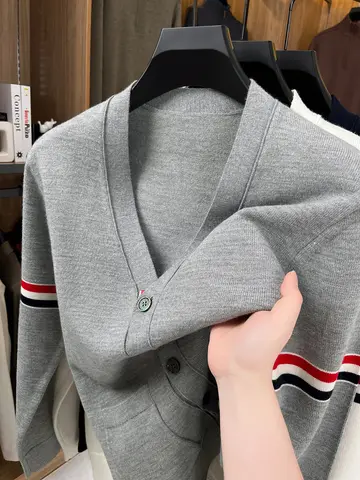 High end Brand knitted cardigan men's spring autumn new classic stripe trend pocket Korean casual side slit V-neck sweater coat
