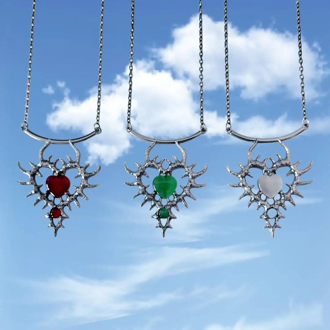 Cross-Border Trade Punk Gothic Dark Style Thorn Heart Inlaid Diamond Necklace Subculture Pendant Unisex Accessories