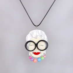 New Cartoon Large Glasses Lady Celebrity Pendant Necklaces for Women Acrylic Wear Beads Collar Granny Choker Necklaces Jewelry