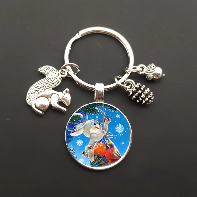 Cute Squirrel Keychain Squirrel Glass Image Keychain Metal Squirrel Squirrel Nut Keychain Male and Female Jewelry Gift