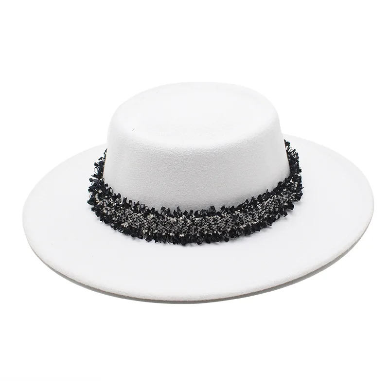 

2019 Autumn And Winter New Internet Celebrity Same Style White Woolen Flat Top Hat Elegant Socialite Concave Hat