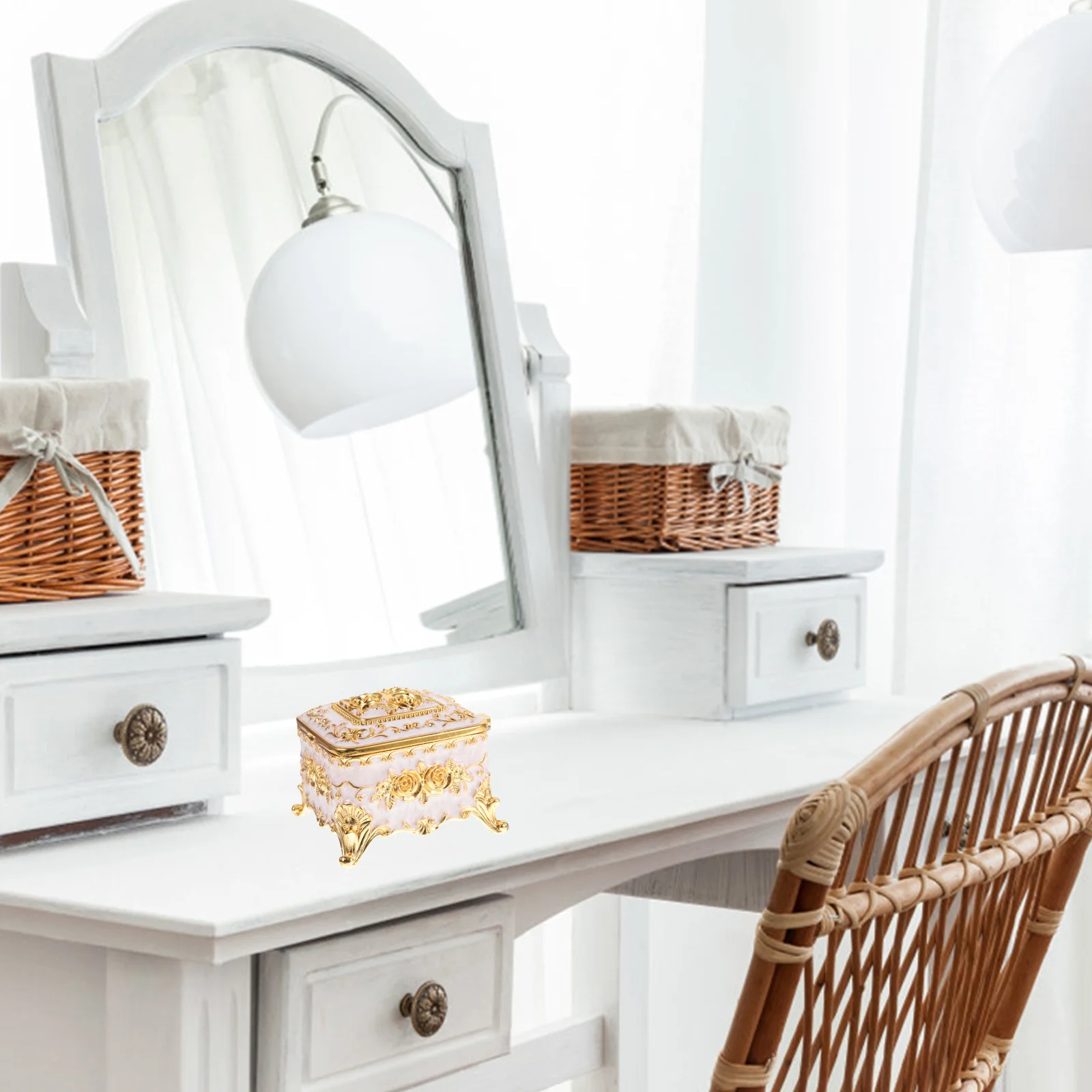 

Vintage Jewelry Storage Box Alloy Made with Delicate Relief Design for Trinket Earring Necklace Bracelet Organizer Home Desktop