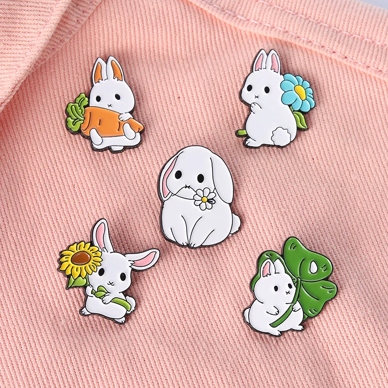 Big-eared Rabbit Enamel Pins Custom Cute Docile Animals Brooch Lapel Badge Bag Cartoon Jewelry Gift for Friends