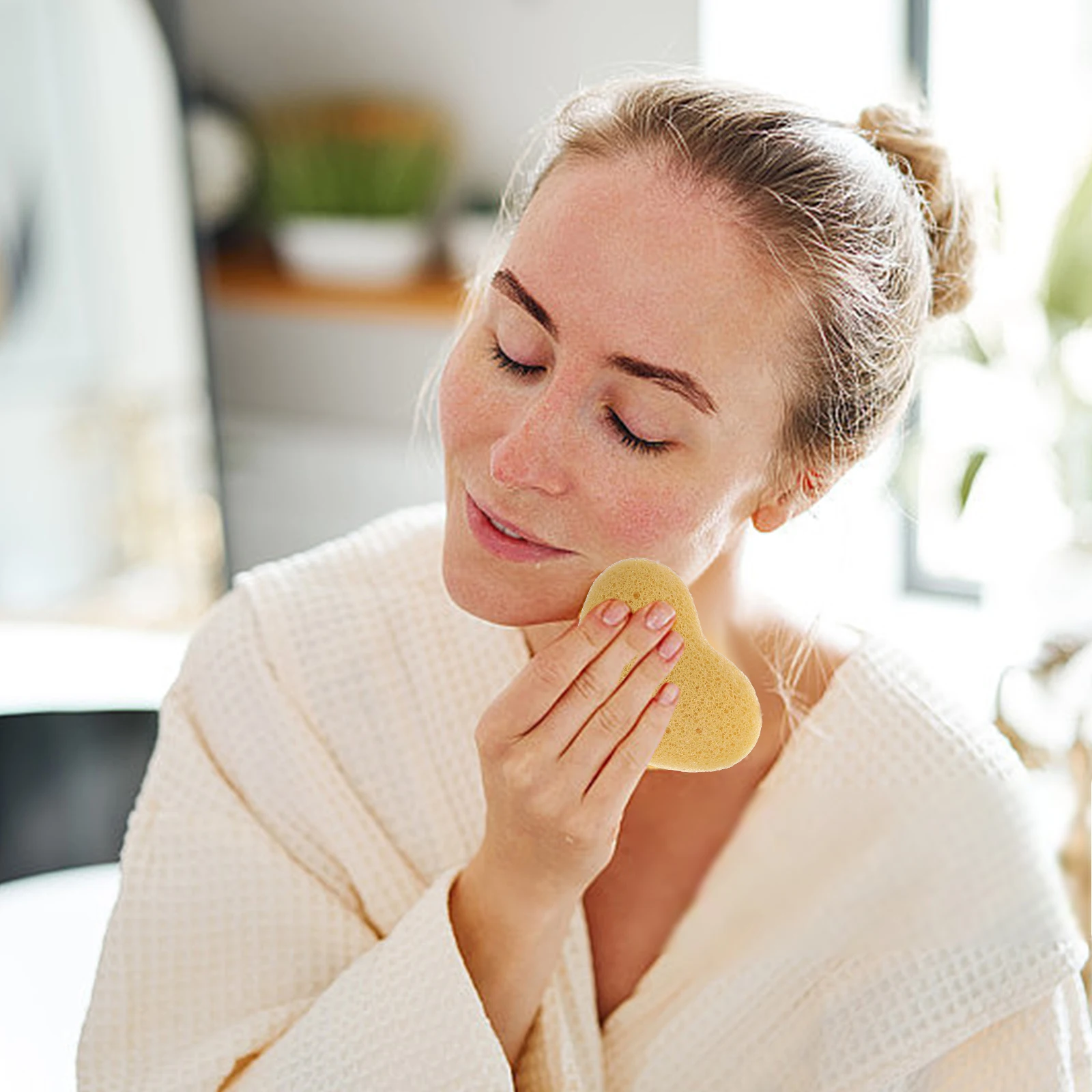 

3Pcs Facial Sponges Heart Shaped Cleansing Pads Gentle on Sensitive Skin Durable for Daily Use Heart Sponges for Face