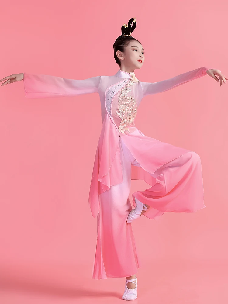 

Ele Classical Dance Performance Costume for Girls Lightweight Veil Dr Fan Included Stage Performance Traditional Ethni...