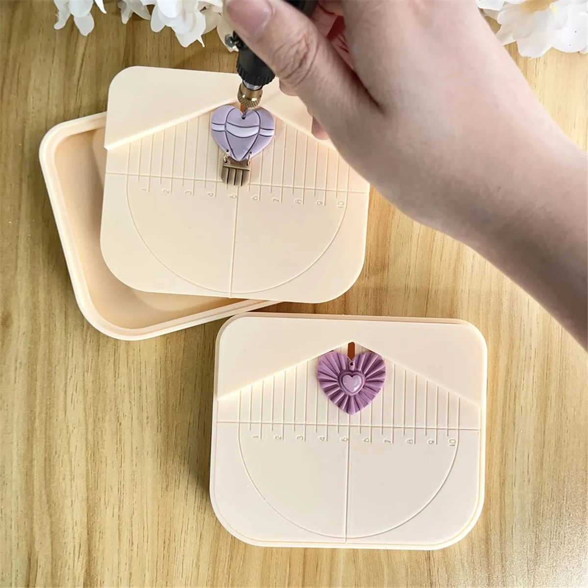 A002 DIY Earring Drill Platform Ear Ring Drill Stand Guide Hole Maker Box Grid Cover Clay Earring Tools Clay Cutter Tool