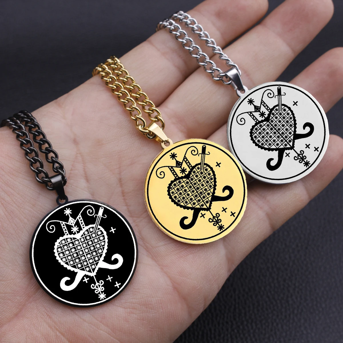 HLSS057 Erzulie Dantor Medallion Charm Veve Protection Revolution Vodou Stainless Steel Laser Marking Pendant Necklace