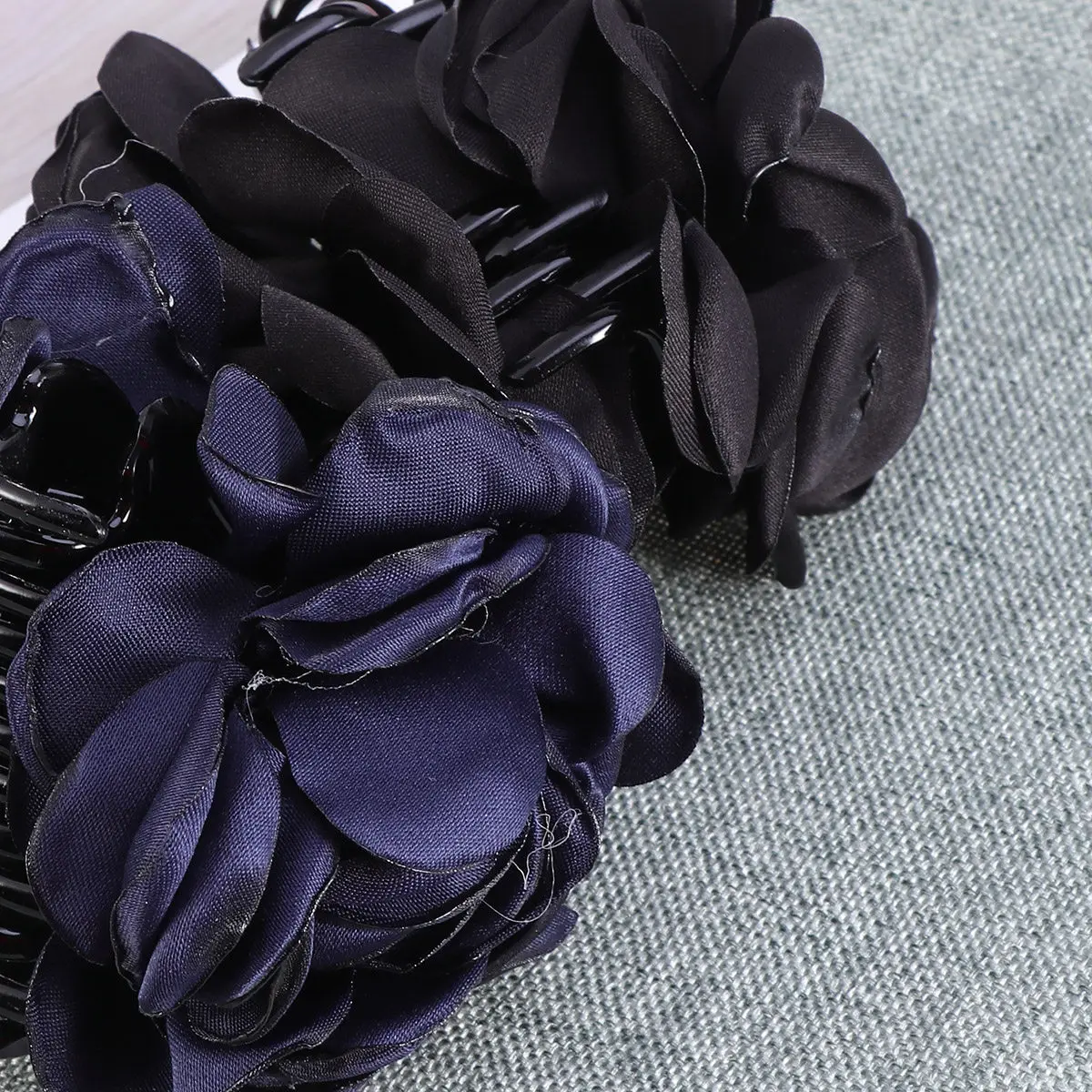 

4Pcs Large Fabric Hair Clips for Women Rose Flower Decorated Jaw Barrettes Sturdy Elegant Hair Claws Wedding Party Photography