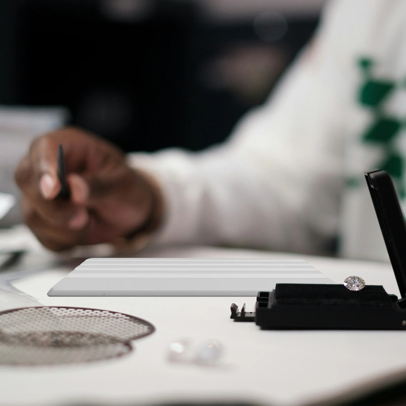 

Rhinestone Grading Display Board Bead Tool Organizer Storage with Slots for Precise Color Contrast Jewelry Backdrop