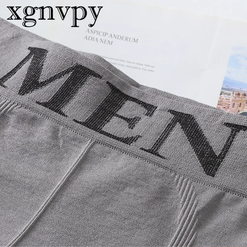 Xgnvpy กางเกงบ็อกเซอร์ขาสั้นผ้านุ่มระบายอากาศได้ดีพิมพ์ลายตัวอักษรสำหรับผู้ชายกางเกงบ็อกเซอร์2024ยืดหยุ่น