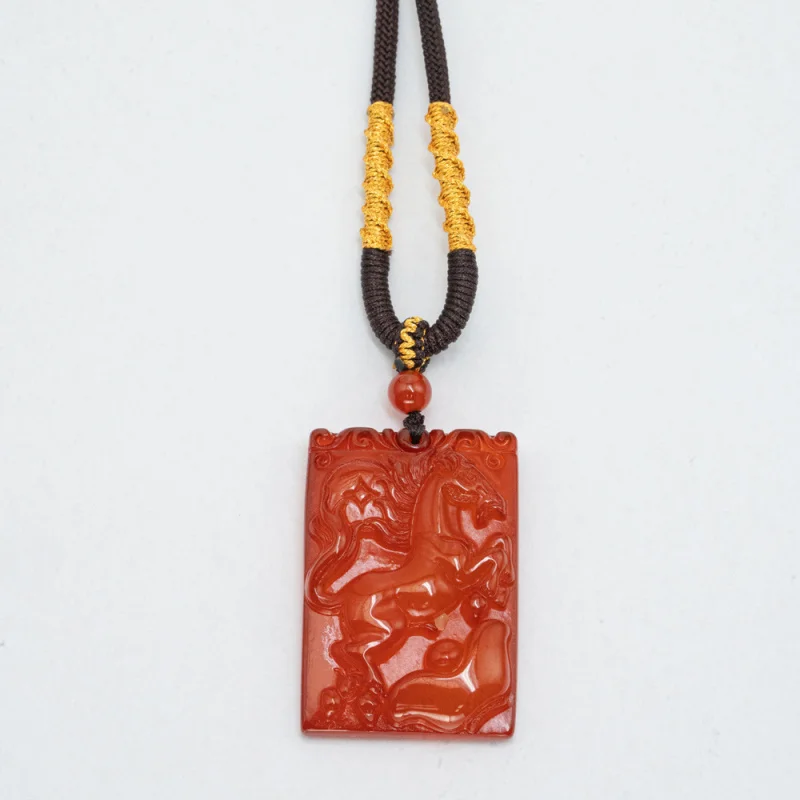 

Кулон из красного агата-халцедона в форме квадрата с сертификатом, знак зодиака Лошадь, год рождения, без подвески-талисмана, для женщин, на Новый год