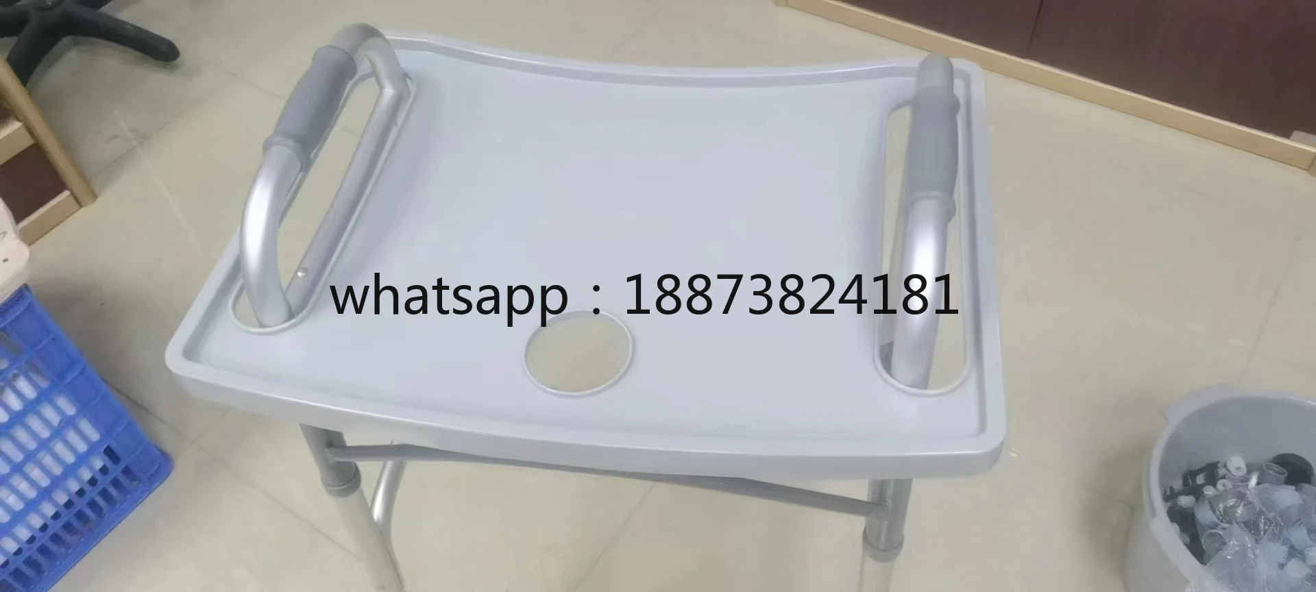 Novelty Serving Non Slip Walker Plastic Light Weight Food Tray for Mobility Folding Walkers for Disable  Person of Old Age fast