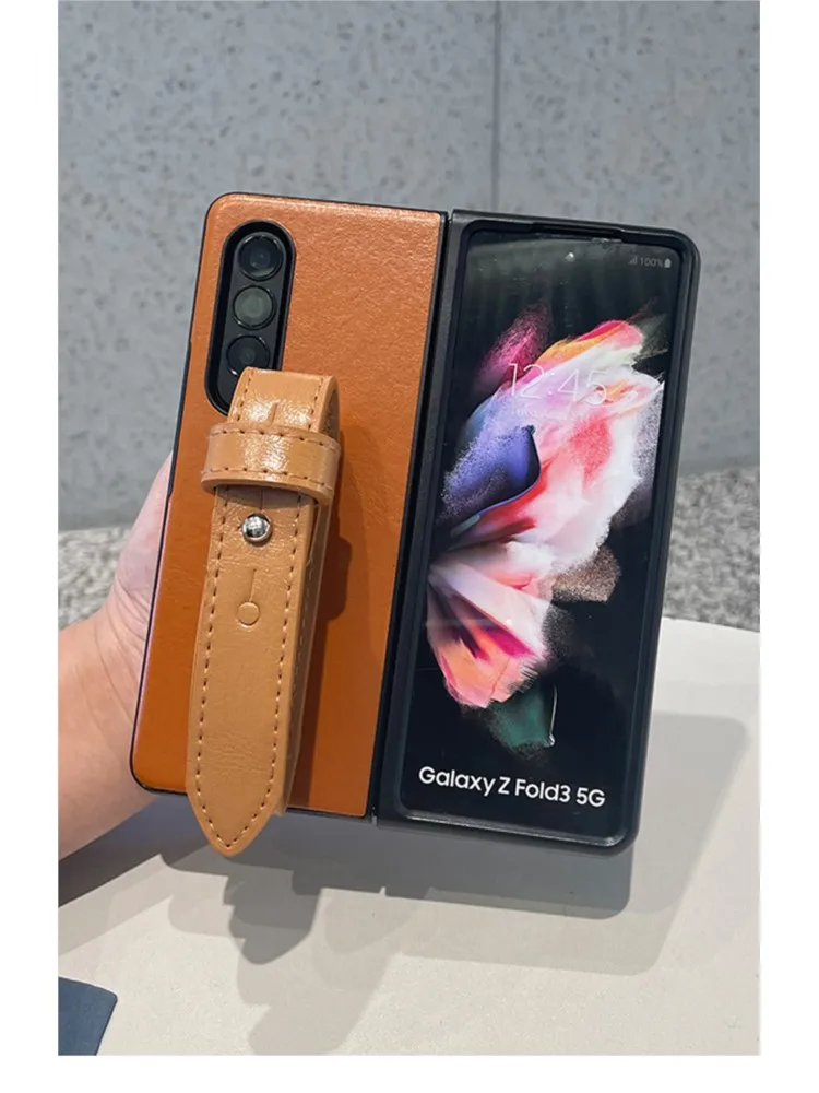 Woman Fashion Cute DIY Wrist Strap Giraffe Bow Pearl Chain Case For Samsung Galaxy ZFold6 7 ZFold 5 4 ZFold 3 2 Hand Chain Cover