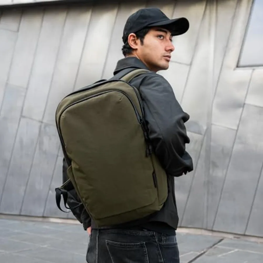 ALPAKA Bravo Rucksack 23L und Zip Pouch Pro – Laptop-Rucksack, passend für 16-Zoll-Computer – Minimalismus-Reißverschluss-Geldbörse – RFID-Blockierung