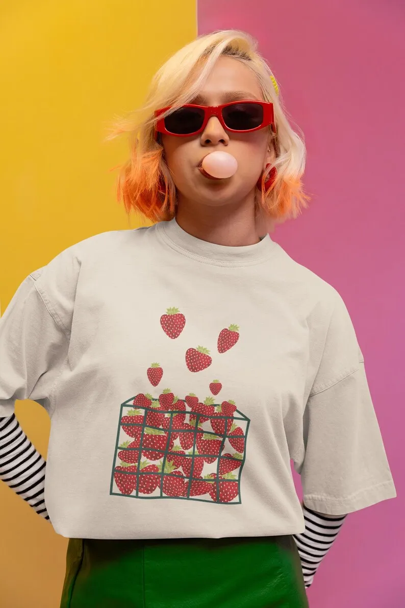 Unisex, koszulka Strawberry Basket - bluza spożywcza, koszulka truskawkowa, prezent dla niej, koszulki z żywnością, koszulka kawaii, truskawka k
