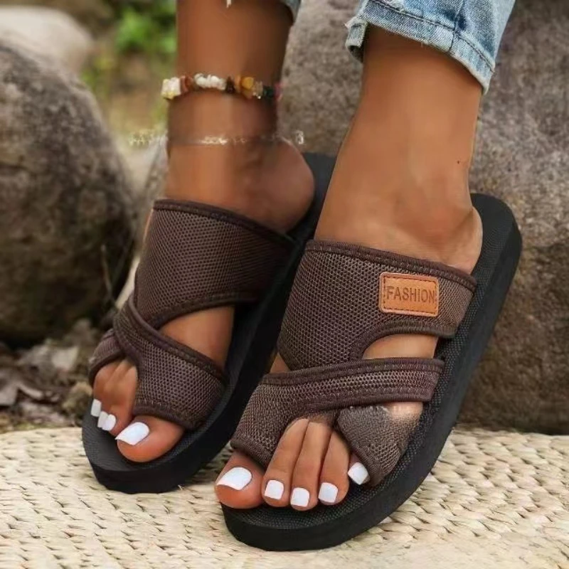 Sandals For Women Shoes Woman 2024 Trend Flat Thong Sandals Fashionable Outdoor Beach Thong Sandals Running Flip Flops Pantuflas