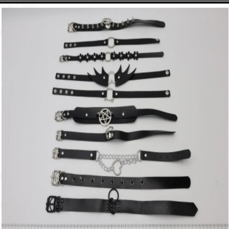 Punk Harajuku Soft girl Personality Simple Non-mainstream Multicolored Heart shape Leather Stainless steel Collar Clavicle chain