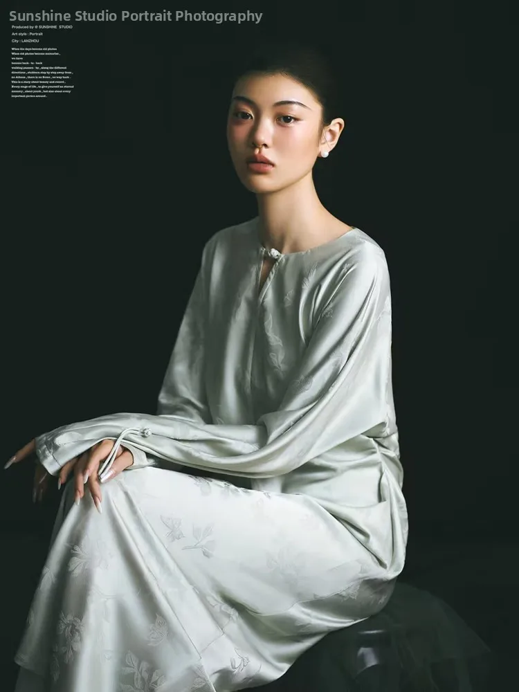 

New 2026 Studio Portrait Photography Art Photo Costume Chinese Traditional Fashion High-End Individual Sense