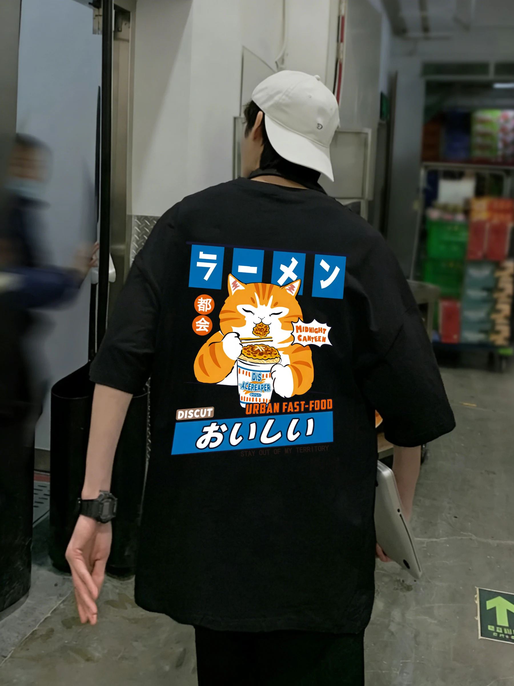 Cat Enjoying Instant Noodles Mens T Shirts Loose O-Neck Basics Tee Casual Soft Retro Clothing Unisex Cotton Summer Fashion Top