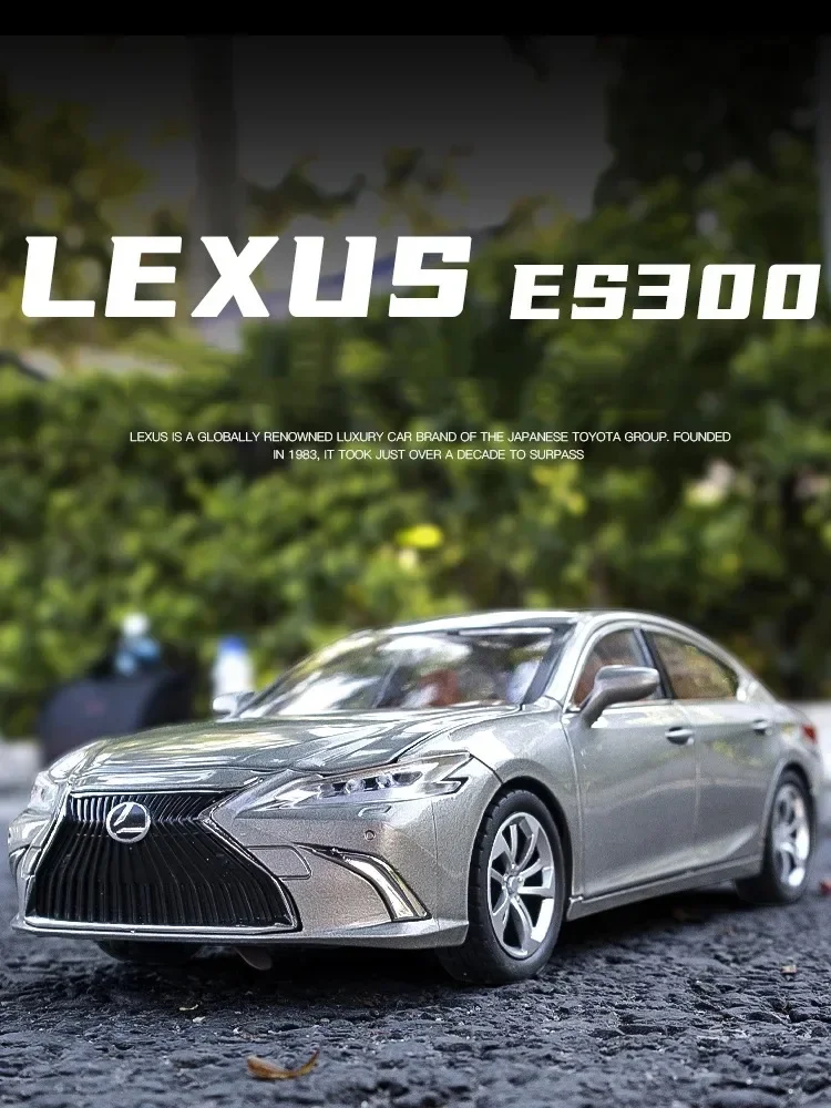 1/24 Car Model Sound And Light Pull Back Toy Car Alloy Car Model for Simulation Lexus Es300H Boy Collection Birthday Gift