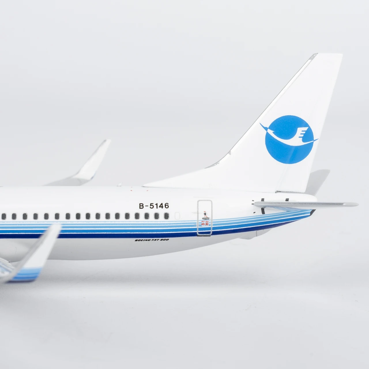 64155 Alloy Collectible Plane Gift NG Model 1:400 Xiamen Airlines Boeing B737-800/w Diecast Aircraft Jet Model B-5146