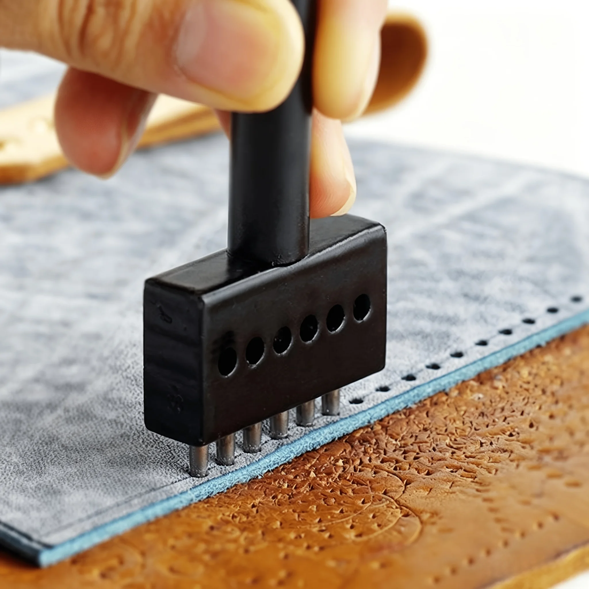 Leatherwork Manual - Ручной инструмент для пробивки отверстий в