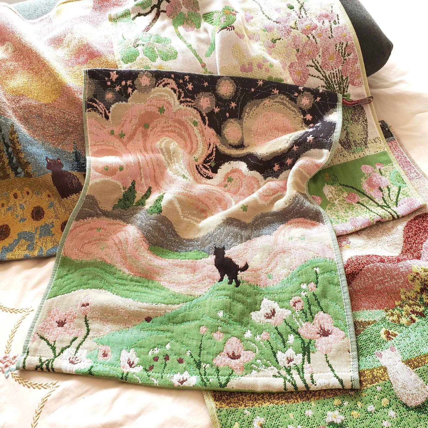 Beautiful Cat Natural Scenery Pure Cotton Yarn Towel Handkerchief 3 Layer Gauze Kitchen Hand Towel Absorbent Quick Drying