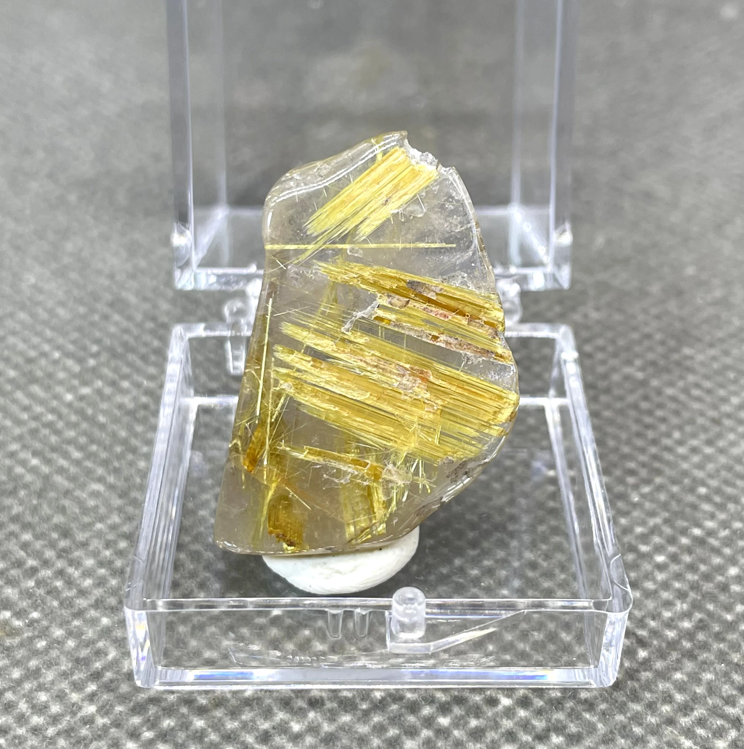 

Natural Brazil Gold Rutilated Quartz Hair Crystal Mineral Specimen + box size 3.4cm + healing quartz crystals and stones rock