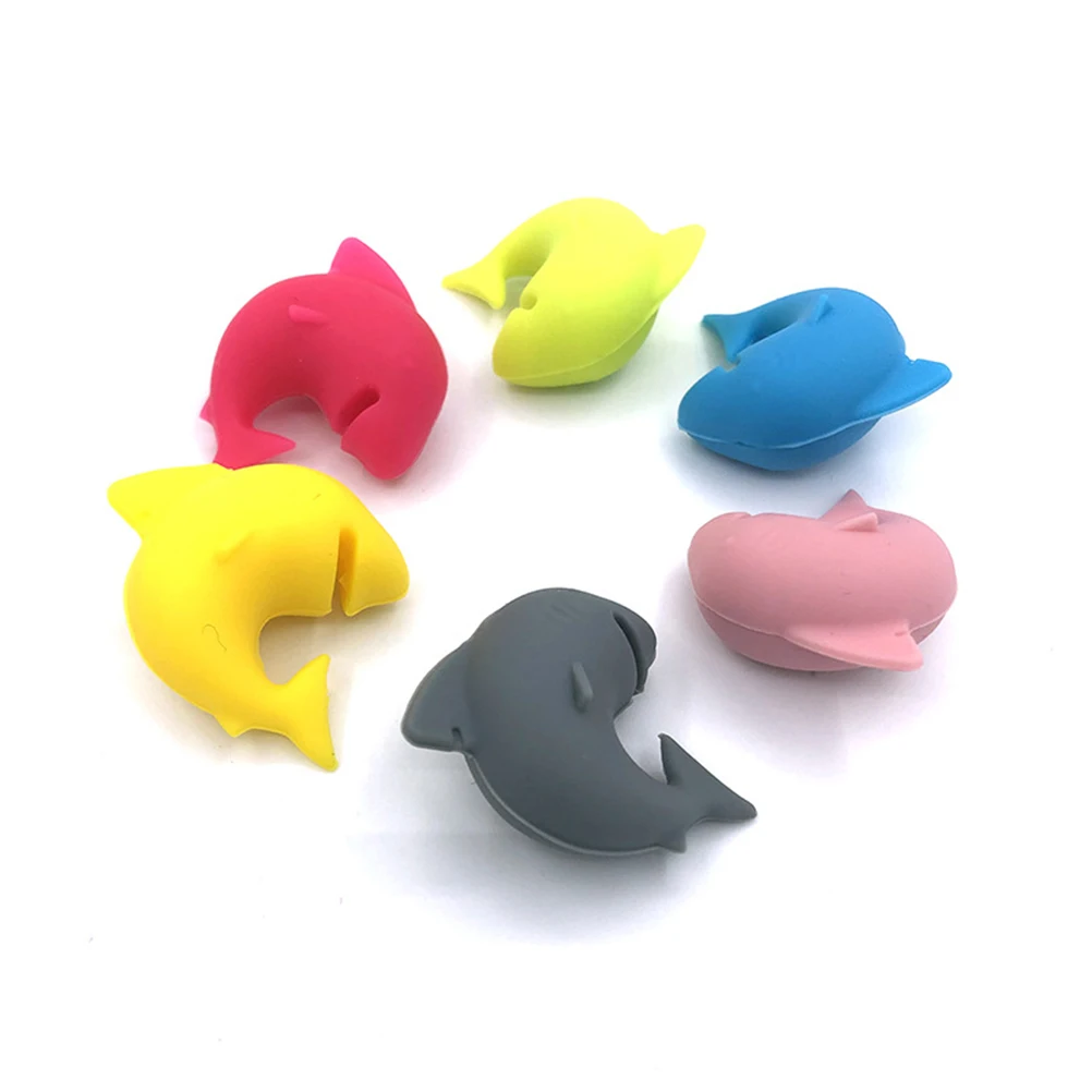 

12pcs Silicone Shark Design Wine Glass Markers Party Drink Cup Tags Food Grade Eco Friendly Ktv Bar Wedding Unique Locator Label