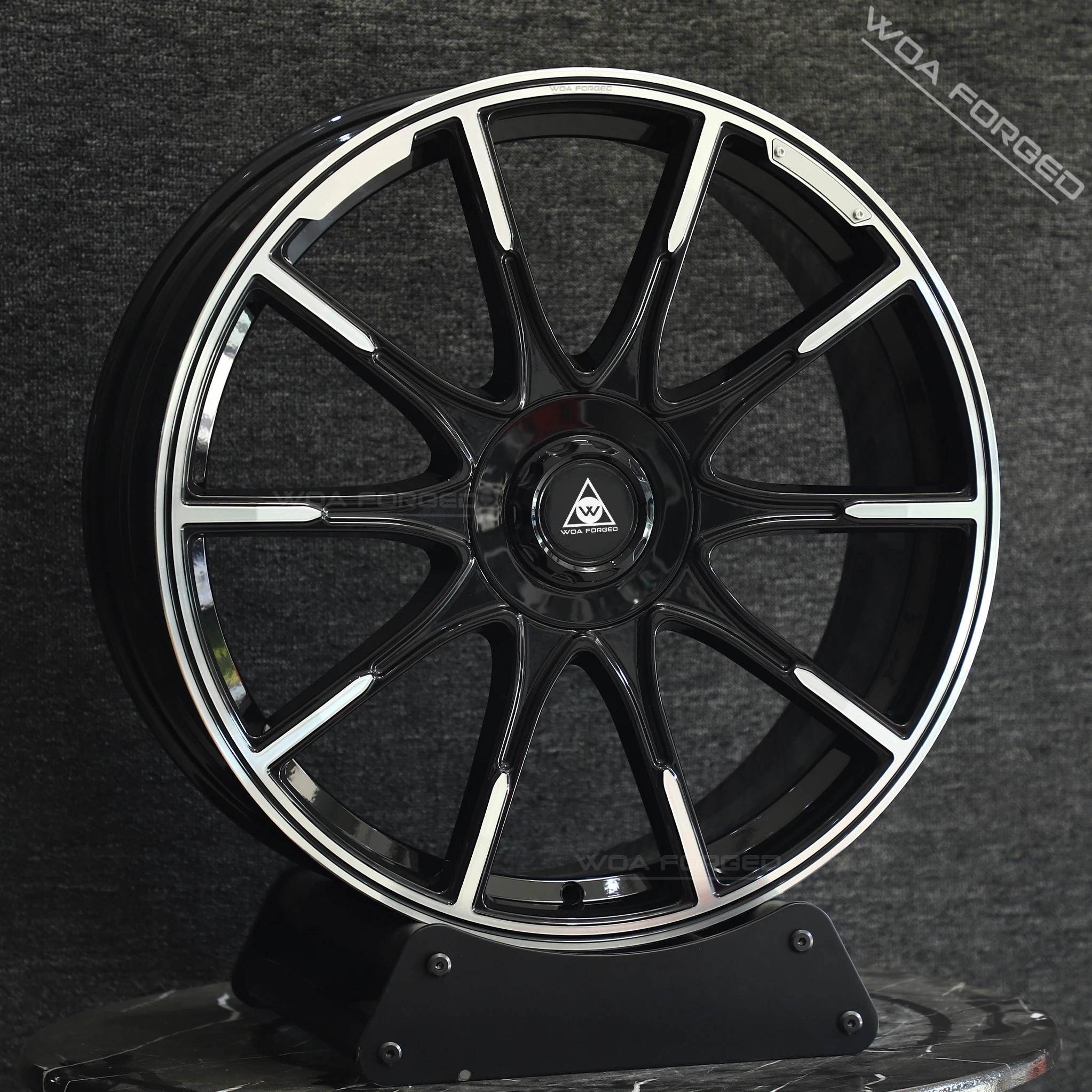 Style populaire forgé à haute résistance 19 20 21 pouces roues en alliage de luxe multi-rayons 5x139.7 5x127 roues intégrales adaptées pour F8124