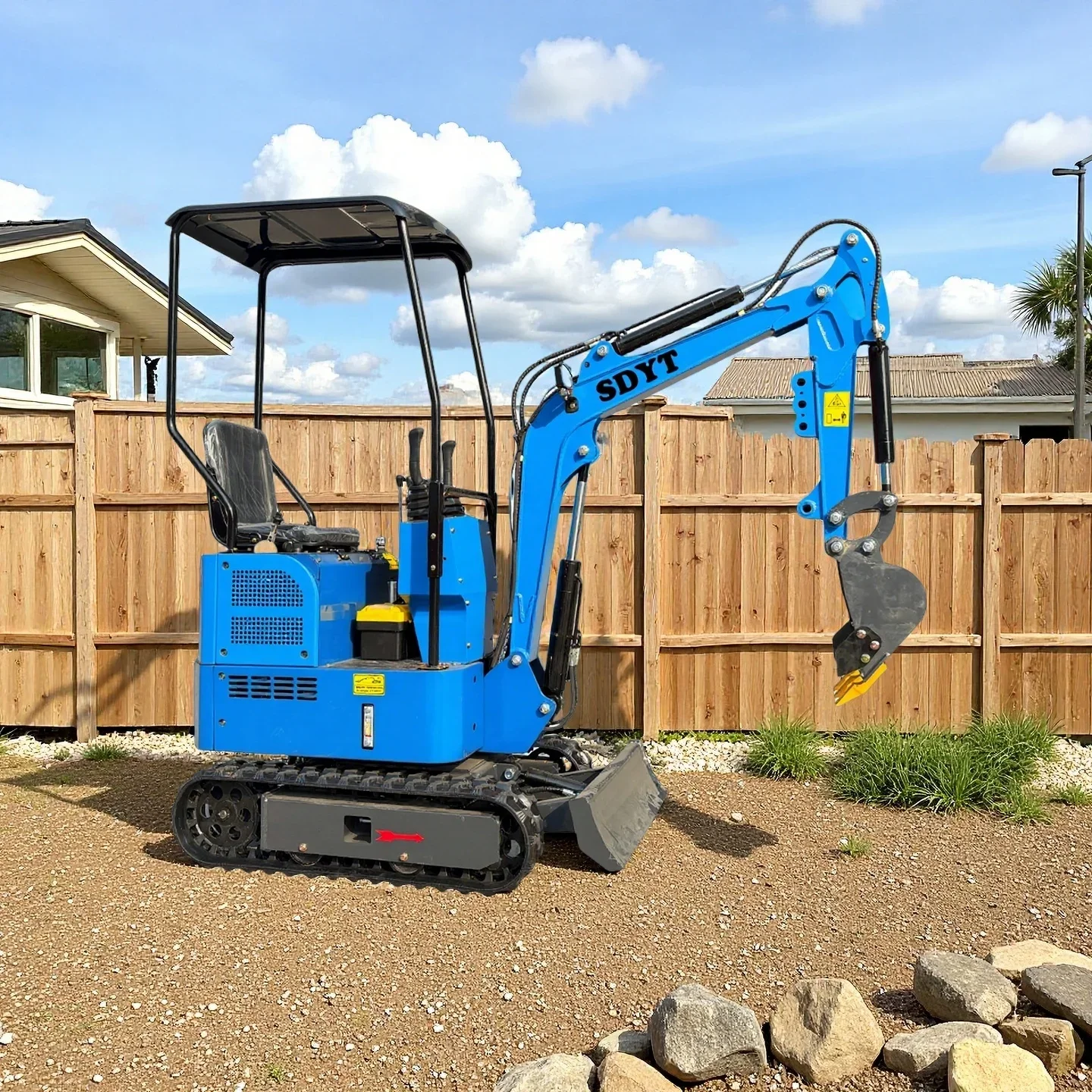 حفارة صغيرة مخصصة 1.5 1.2 طن مع ملحقات متعددة وتشغيل سهل حفارة محرك Ce Epa Euro 5 Kubota