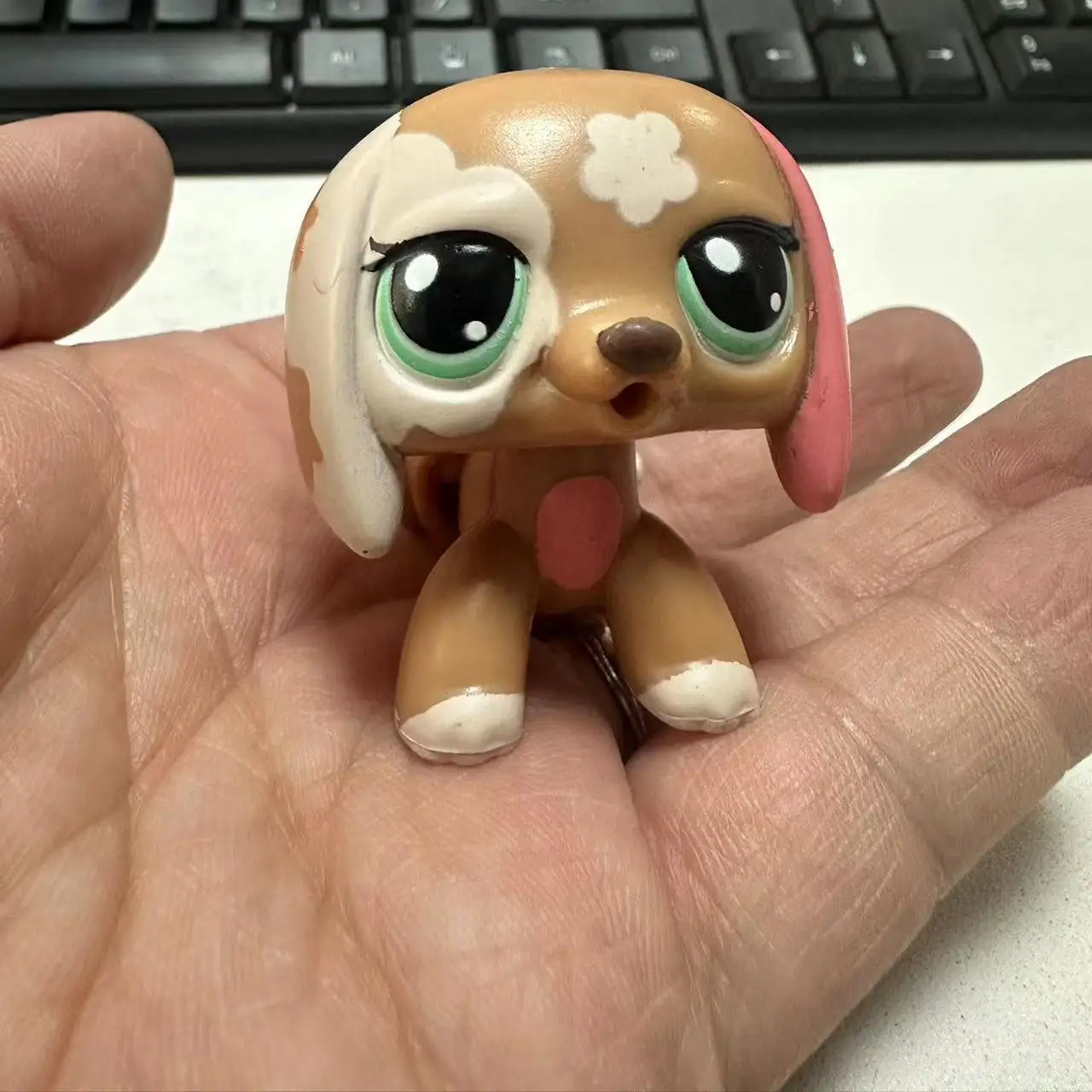 Hasbro littlest pet shop figura de ação dachshund esquilo borboletas aranhas bonito anime animal de estimação modelo coletar ornamentos crianças presentes