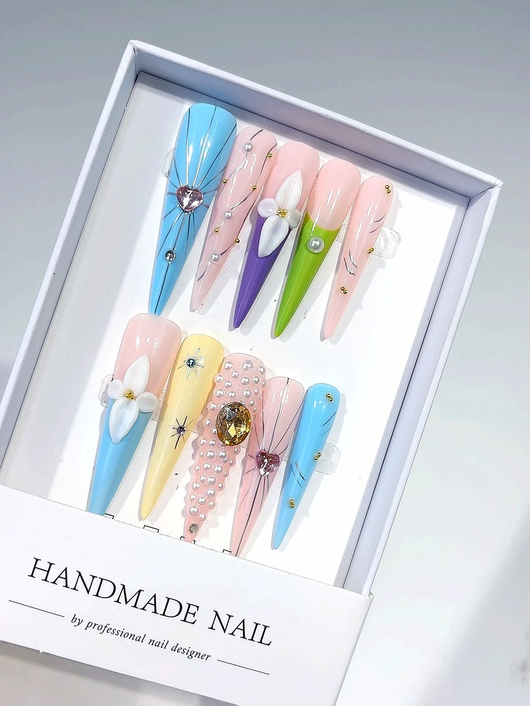 

Irregular Line Three-Dimensional Flower Long Pointed Fashion Nail Art (Jsa30)