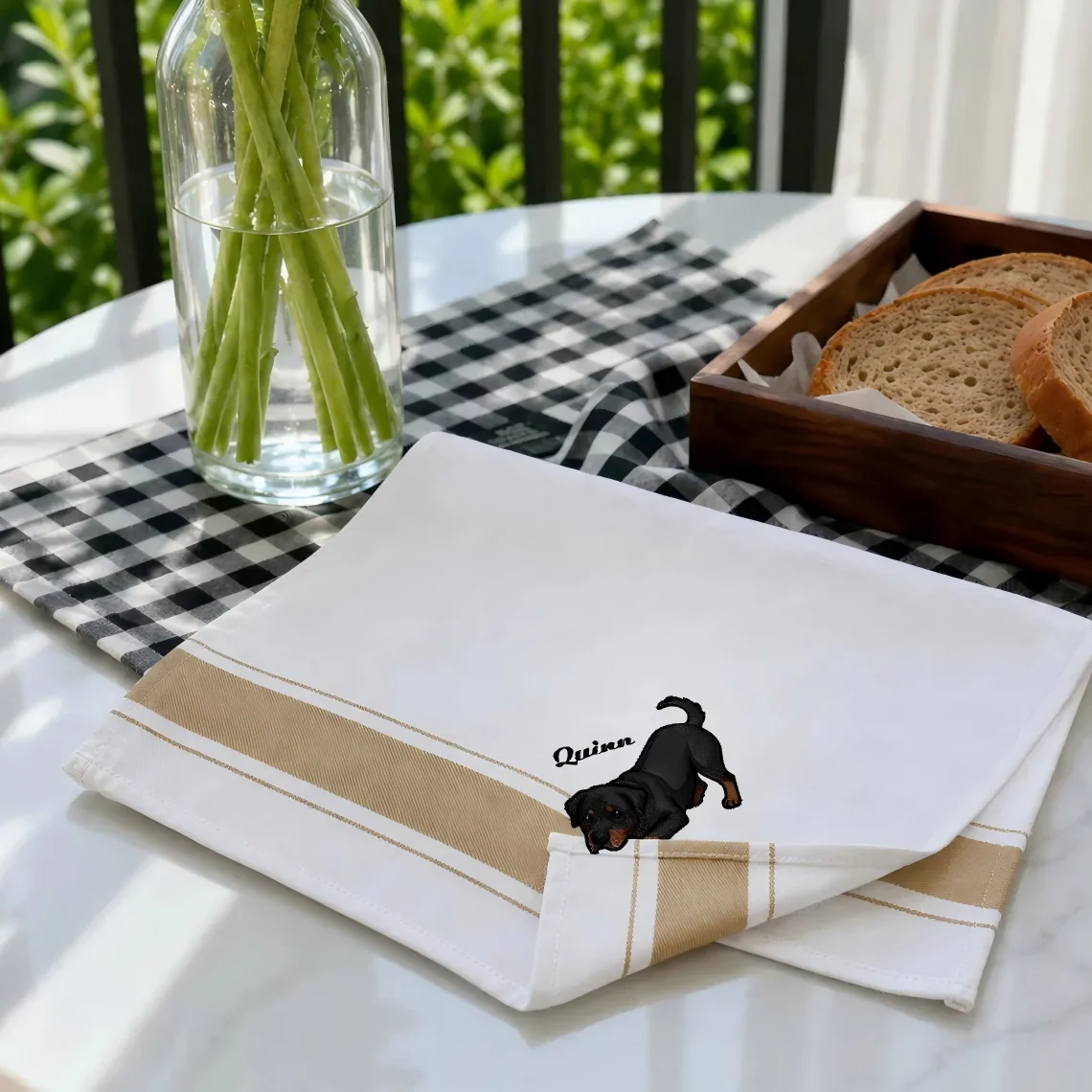 Embroidery Name Designs - Personalisiertes besticktes Haustier-Handtuch, individuell gestaltete Serviette