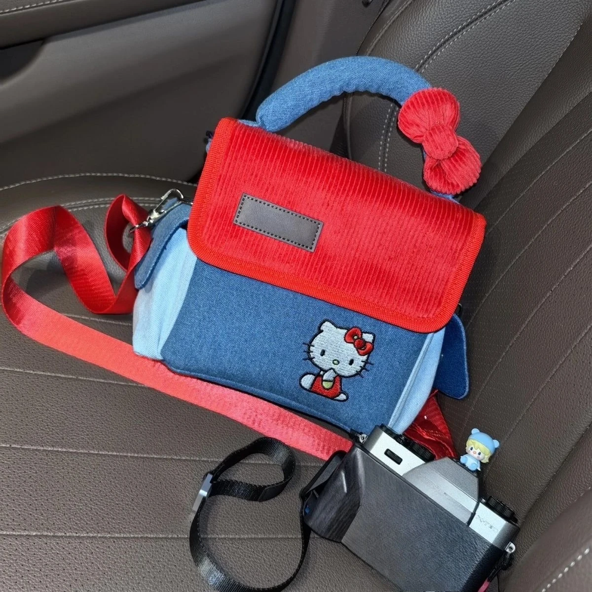

Hello Kitty Camera Bag Shoulder Bag Camera Case Photographer Equipment Crossbody Bags