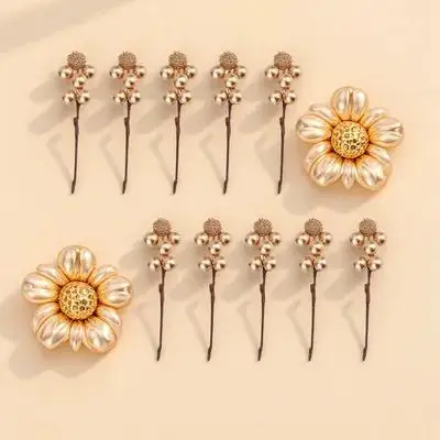 

20Pcs Xmas Simulation Berry Wreath Garland Accessory for Christmas Tree Flower Arrangement DIY Wreaths Decoration