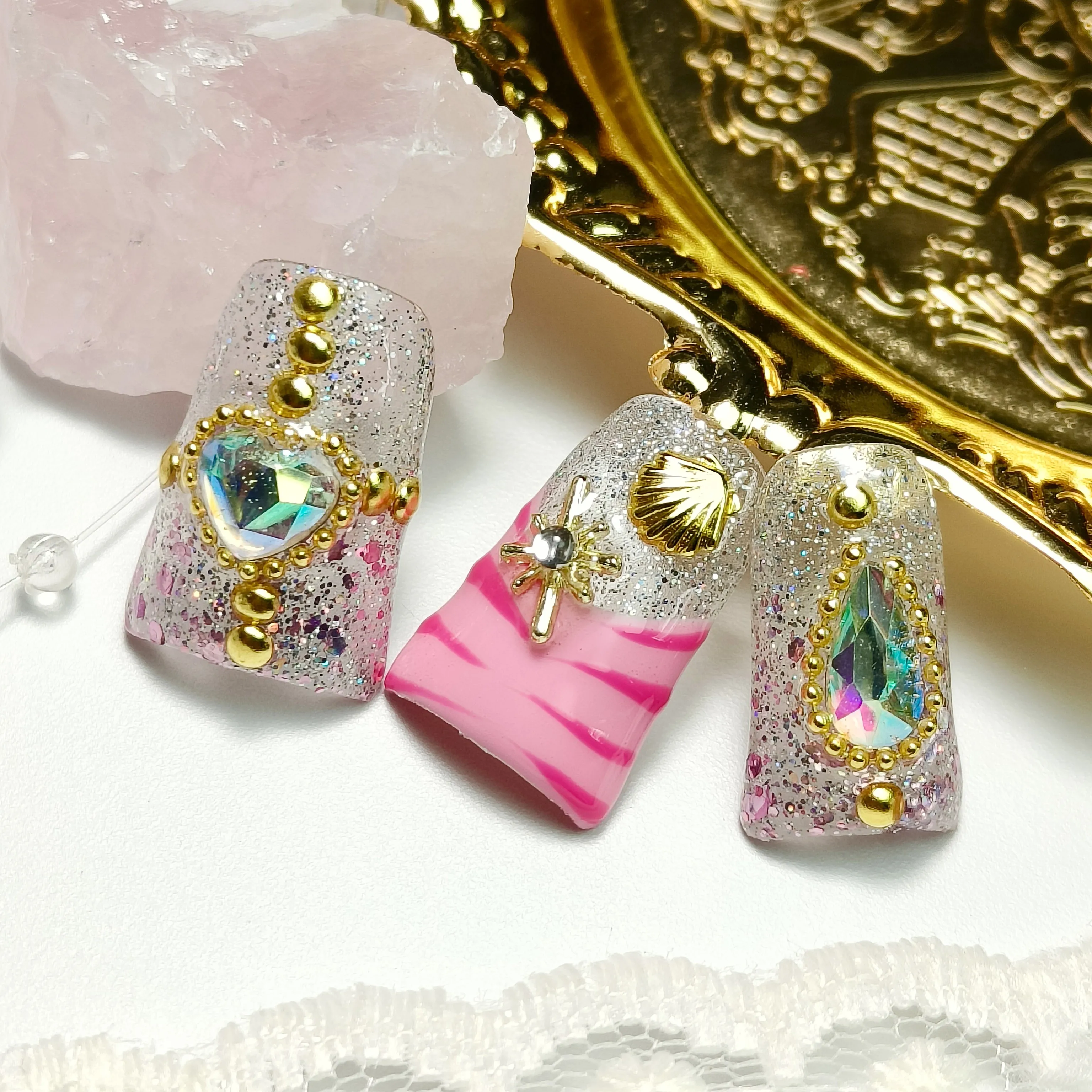 10 pezzi di unghie finte, stile fata di lusso, glitter rosa-argento, conchiglia e gemme, strass 3D, fatte a mano