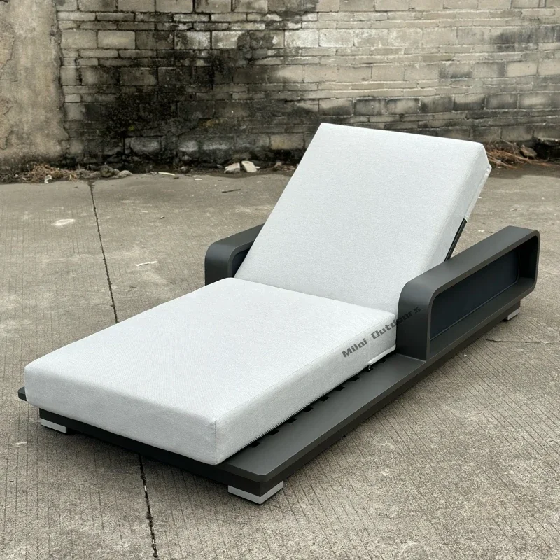 Modern Minimalist Outdoor Aluminum Alloy Lounge Chair Factory Direct for Pool Beach Sunbathing or Sun Bathing Bed