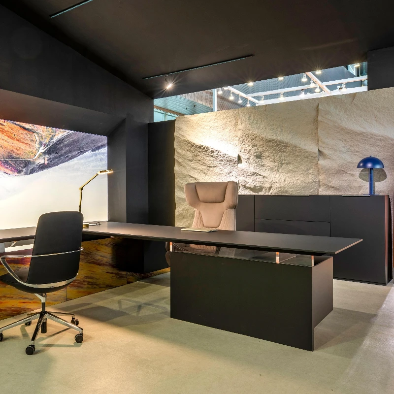 

High-quality and durable solid wood panel administrative desk modern professional office furniture environmental protection