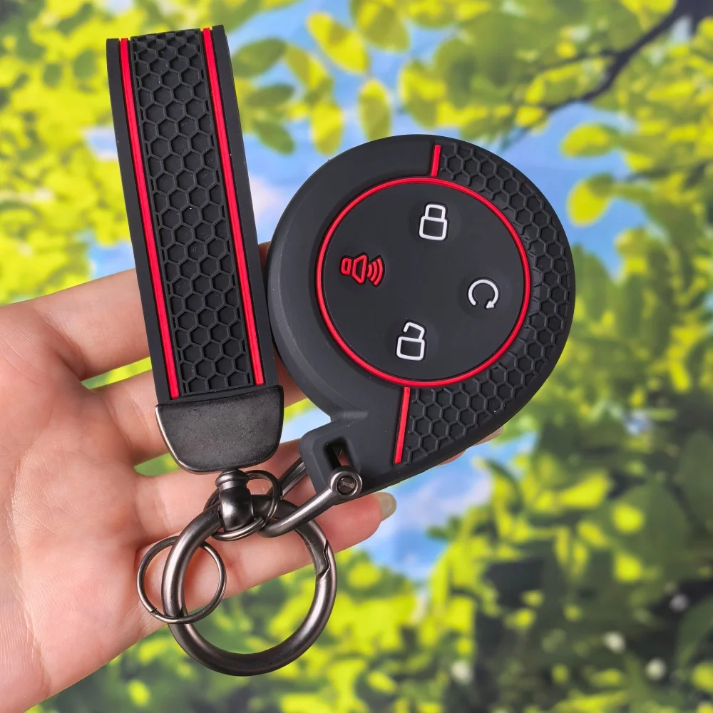 Honeycomb‑Textured 4‑Button Silicone Key Fob Cover WithKeychain Chain For Great Wall POER Truck GWM P Series Pickup Cannon Alpha