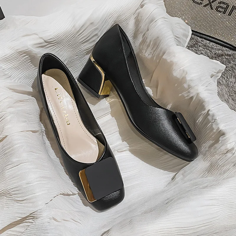 Size 35-43 Women Pumps Med Heel Square Toe Chunky Heel Pumps Office Lady Leahter Shoes Fashion Square Button Slip on Shoes