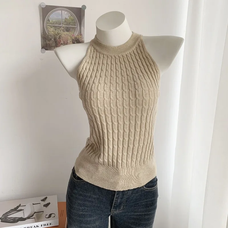 Khaki Twist Sleeveless Neck-hanging Knitted Vest Women's Summer 2026 New Fashion Foreign Style Sleeveless Top