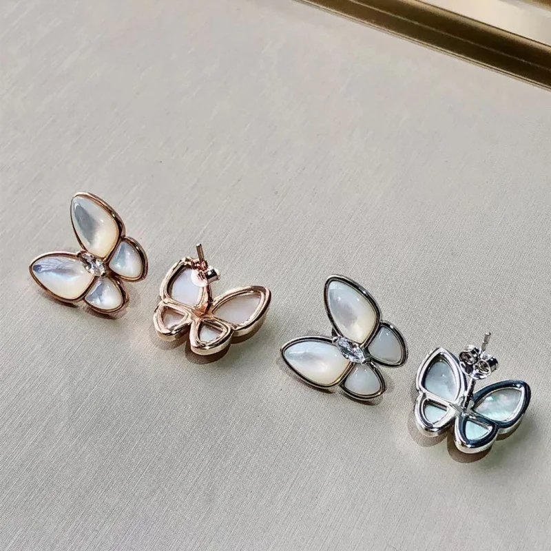 

Модные серьги-бабочки из белого перламутра во французском стиле 2026 года – элегантные украшения для свиданий, вечеринок и в подарок