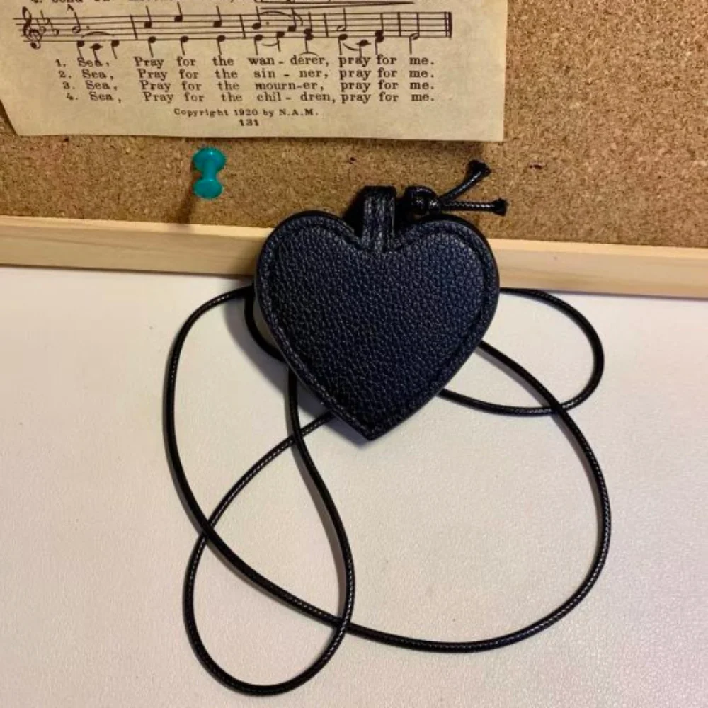 Anti-lost Heart Magnetic Glasses Bag Neck Hanging Sunglasses Storage Pu Leather Lanyard Glasses Clip Organizer Gadget Necklace