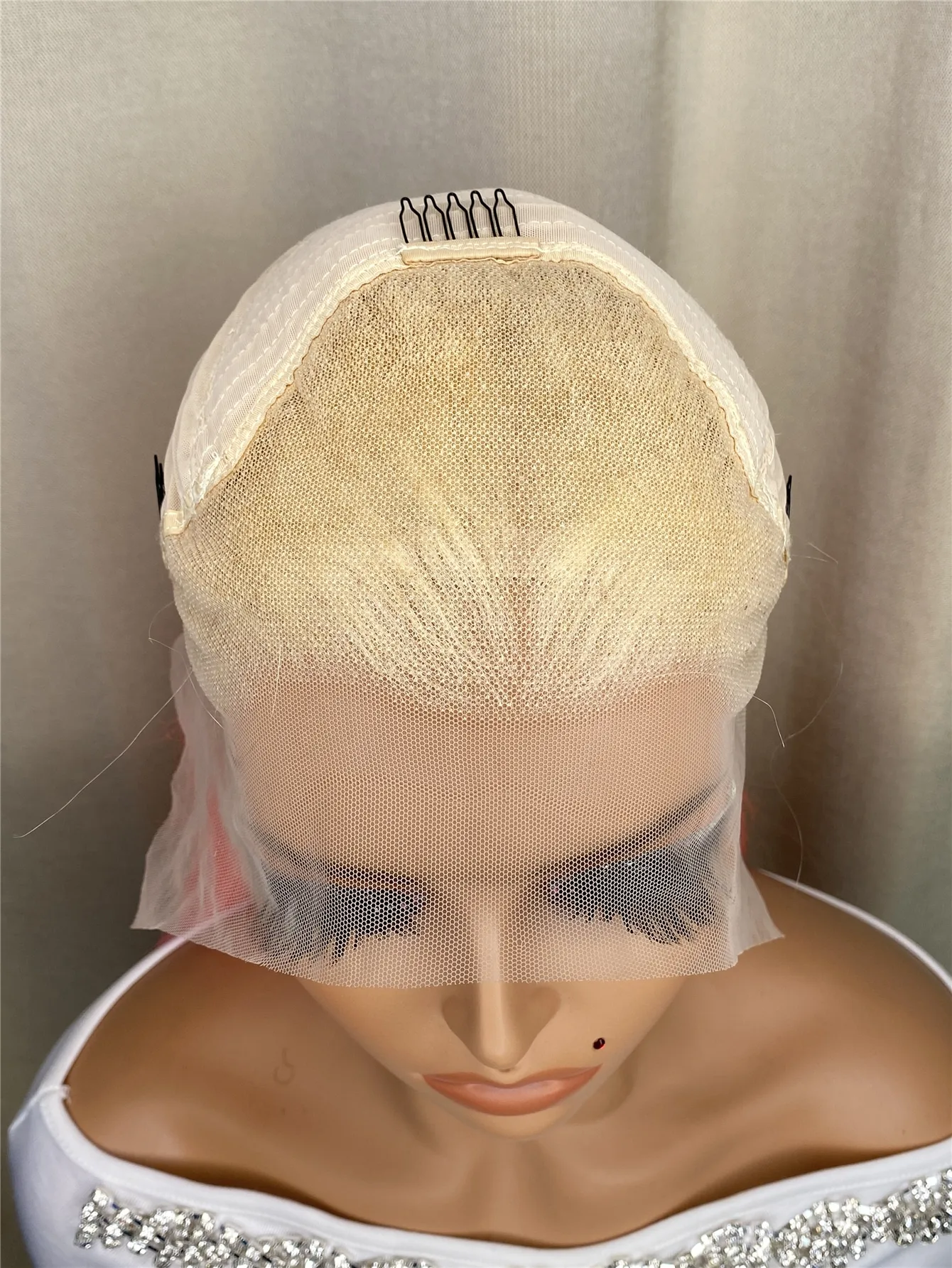 613 شقراء الوردي مستقيم 13x4 الدانتيل الباروكة الأمامية أومبير روزا الوردي خصلات الشعر المستعار الإنسان قبل قطعها 180 الكثافة شعر مستعار دانتيل شفاف